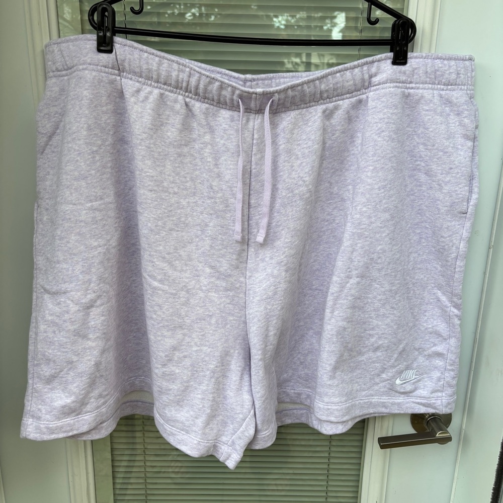 Nike Womens Sz 4x Club Fleece Pale Lavender Sweat Shorts EUC